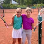 Midcourt U10 Mädchen: Nora Schulz (ohne Bild). Plätze 2 und 3 Carlotta Thielert (l) und Charlotte Büchling (r) Nora Schulz (ohne Bild). Plätze 2 und 3 Carlotta Thielert (links) und Charlotte Bückling (rechts)